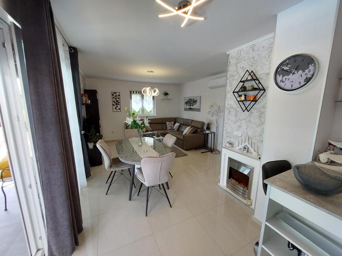 Villa Madlen Icici Ngoại thất bức ảnh