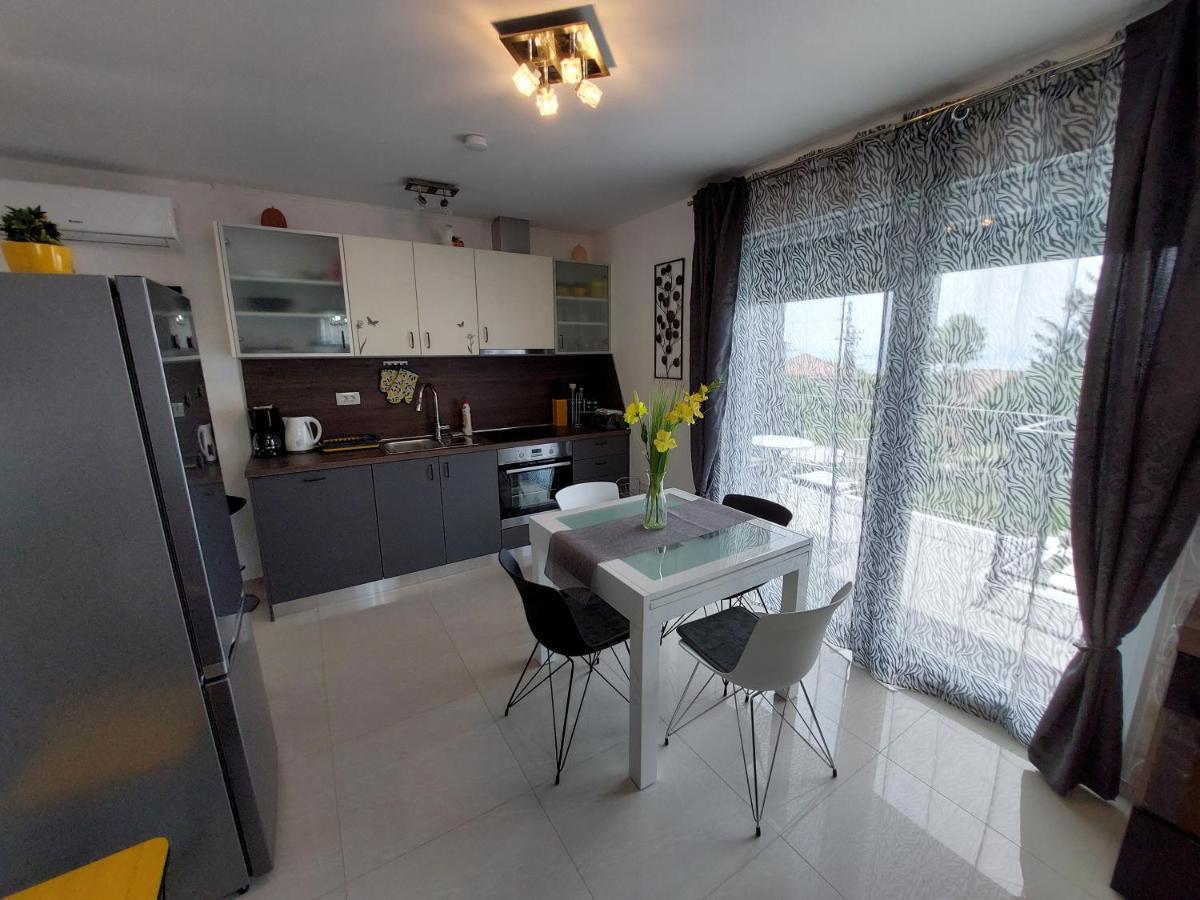 Villa Madlen Icici Ngoại thất bức ảnh